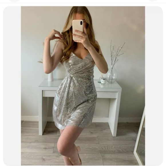 NWT ZARA Sequin Knotted Dress Silver S Blogger’s Favorite - Picture 5 of 5